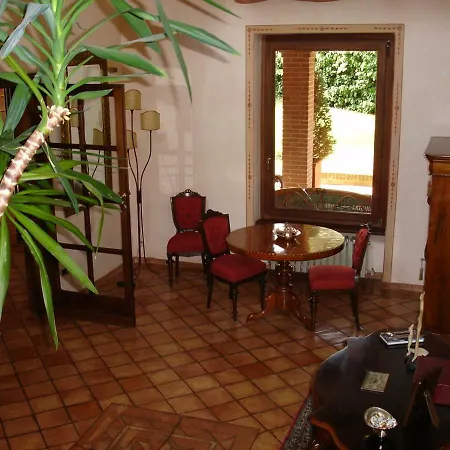 Guest house Villa Colle Farnese 3*