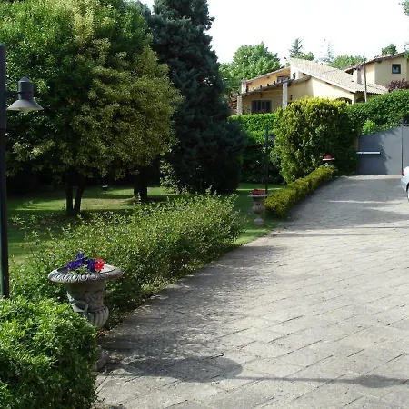 Guest house Villa Colle Farnese 3*